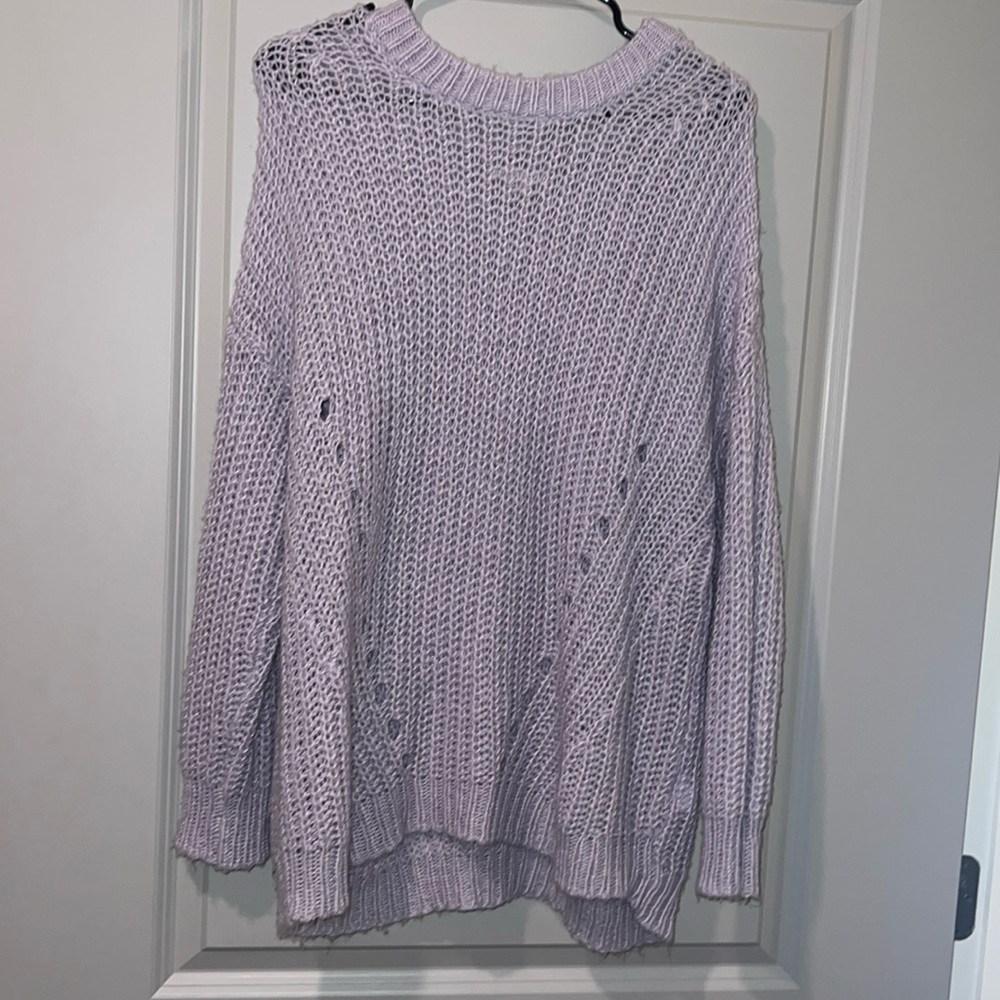 Light purple, loose fit sweater